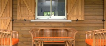 Creole cottage for 4 with terrace and secure parking