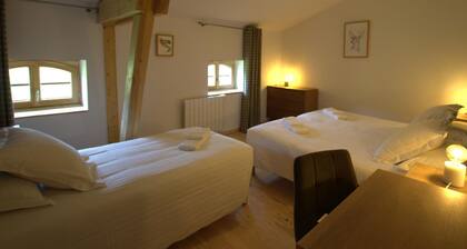 Domaine de la Plagnette - Cottages for 15, Terrace and Pets allowed