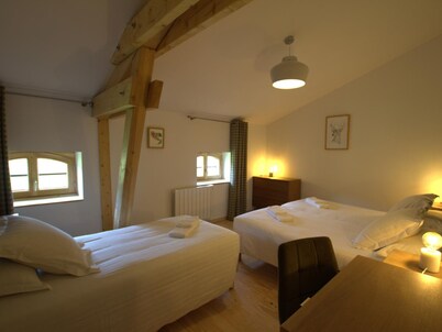 Domaine de la Plagnette - Cottages for 15, Terrace and Pets allowed