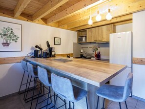 Refrigerador, microondas, lavavajillas