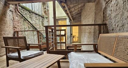 Maison de ville rĂ©novĂ©e avec garage privatif Ă Ăpinal