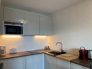 Fridge, microwave, dishwasher