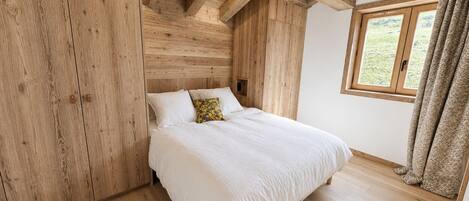 5 bedrooms, free WiFi