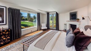 Luxury House, Multiple Beds, Pool Access, Pool View (Howard Hughes Estate )