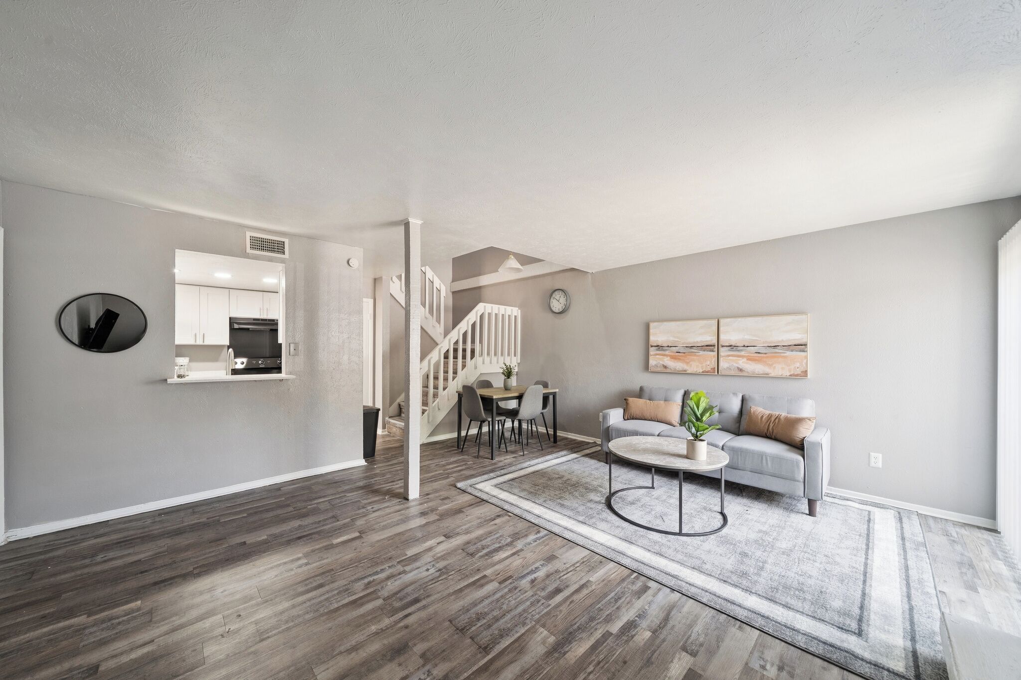 Télévision, espaces bureaux