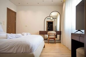 Iron/ironing board, free WiFi - 89B-106 at Lake View Residence (New Cairo)