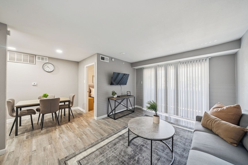 Family-friendly Furnished Rental - Dallas, TX
