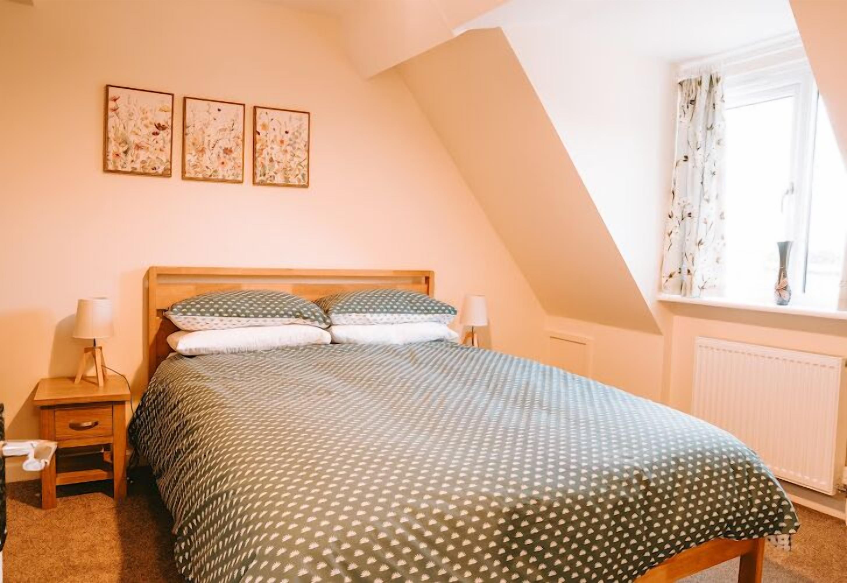 1 Schlafzimmer, Bügeleisen/Bügelbrett, kostenloses WLAN, Bettwäsche