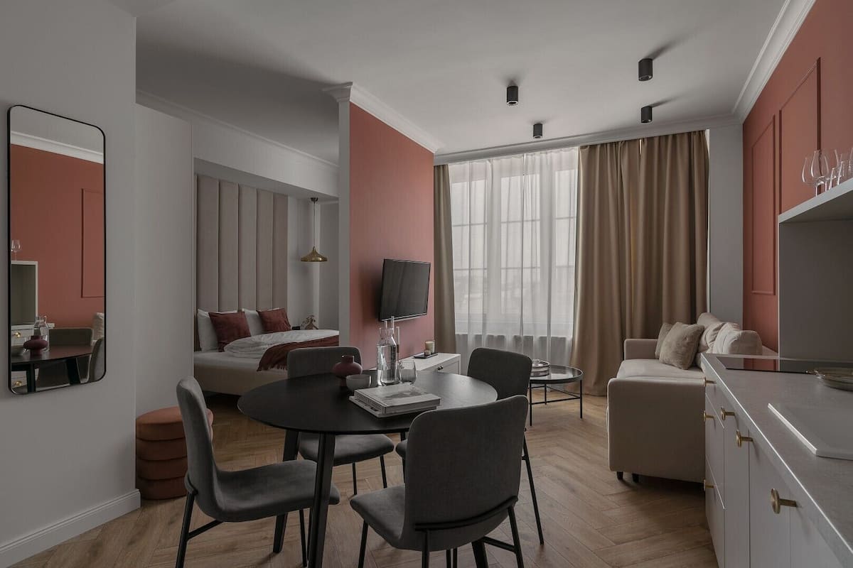 Studiosviitti, kaupunkinäköala | Silitysrauta/-lauta, ilmainen Wi-Fi