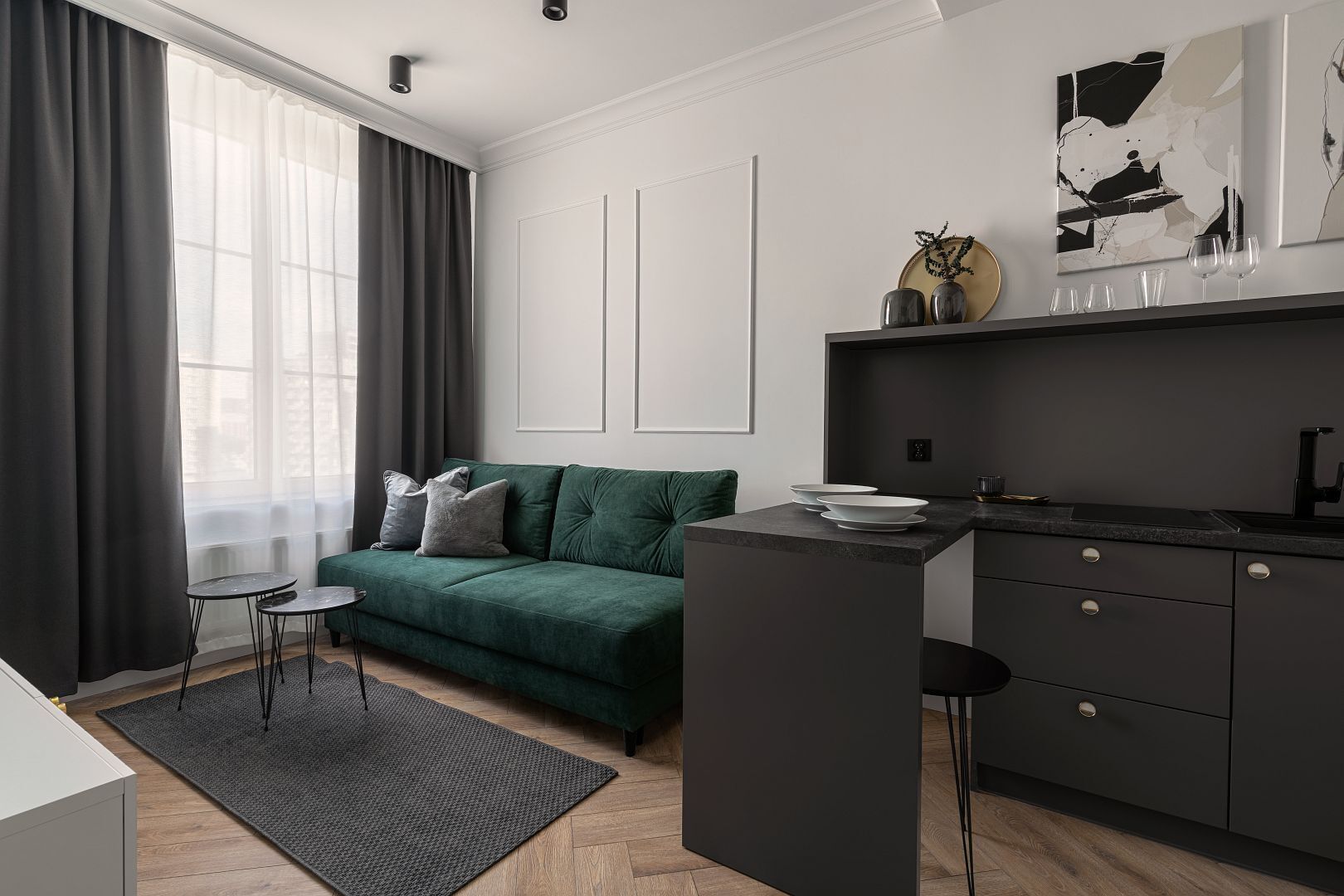Décoration personnalisée, fer et planche à repasser, Wi-Fi gratuit