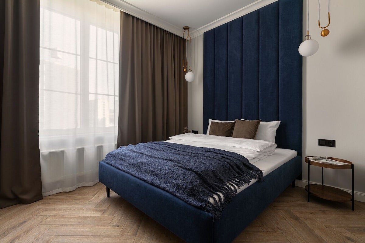 Standard Apartment | Iron/ironing board, free WiFi, individually decorated, bed sheets