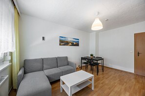 Televisie en een open haard