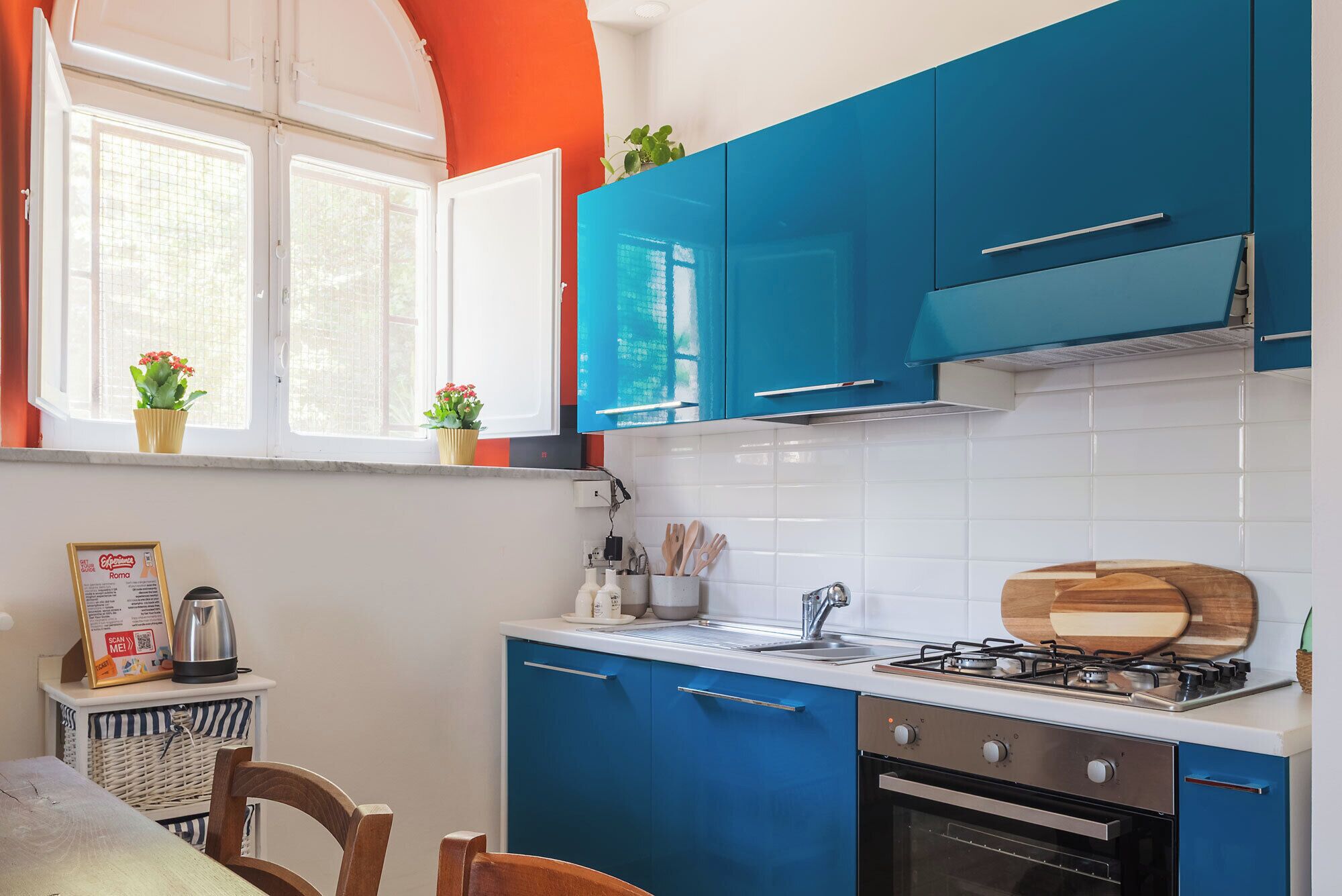 Réfrigérateur, four, plaque de cuisson, lave-vaisselle