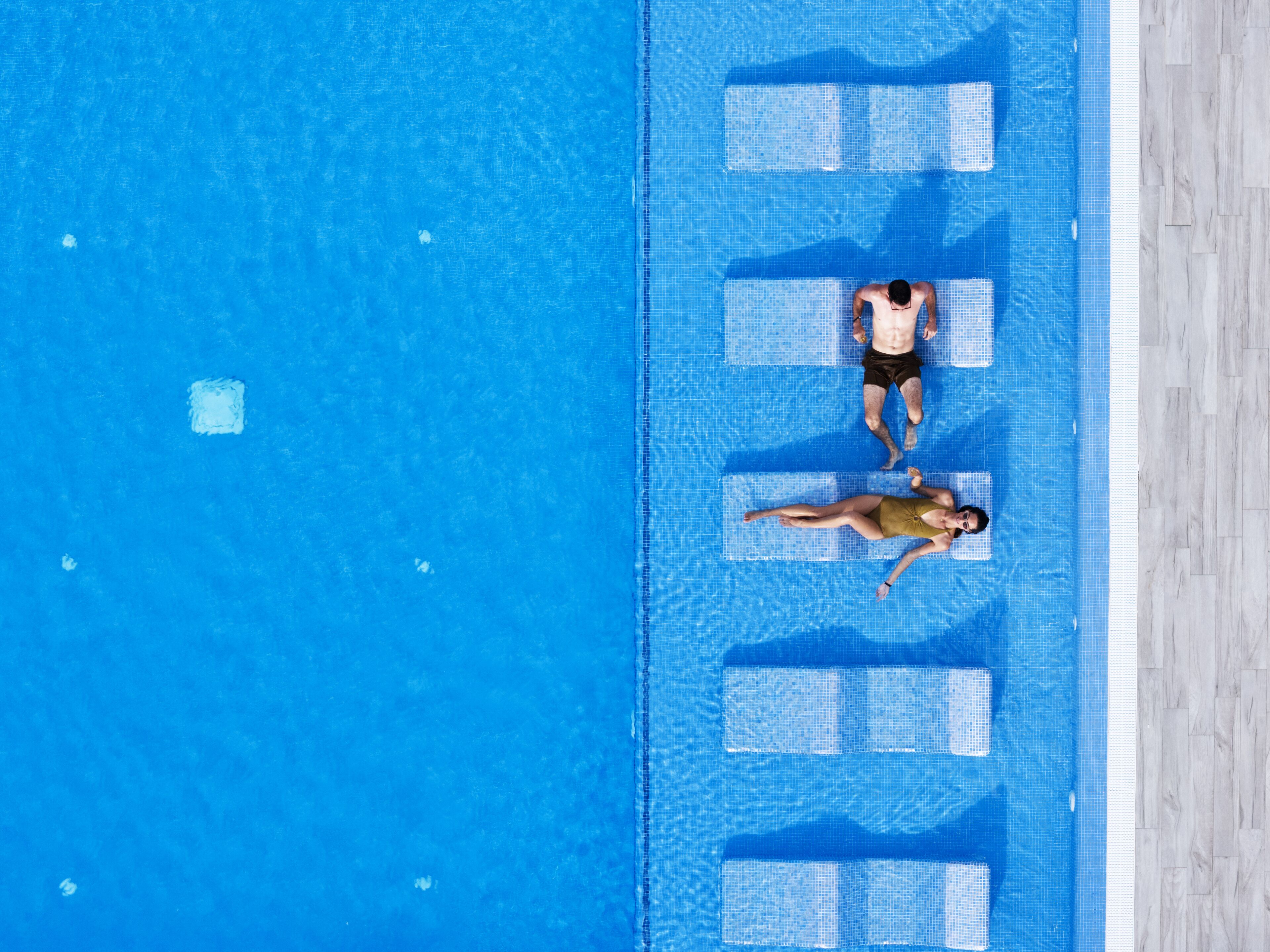 3 piscinas al aire libre, sombrillas, tumbonas