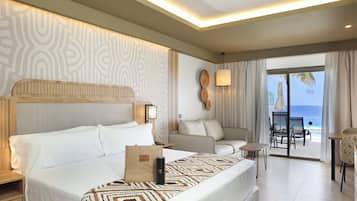 Minibar gratis, brankas, setrika/meja setrika, dan Wi-Fi gratis