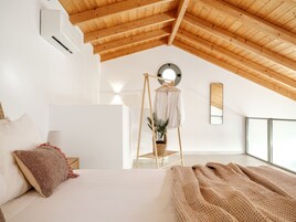 Suíte estúdio | Cofres nos quartos, cortinas blackout, ferros/tábuas de passar roupa