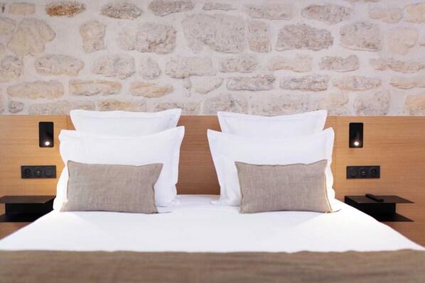 公寓 | 1 多间卧室、笔记本电脑工作区、床单