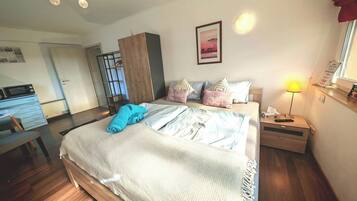 1 habitación, wifi y ropa de cama
