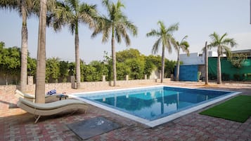 Piscina all'aperto