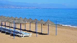 Unclassified image, 5 of 23, button - Apartment in Torremolinos Near Playa Bajondillo (Torremolinos)