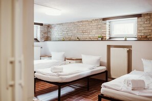 3 bedrooms, WiFi