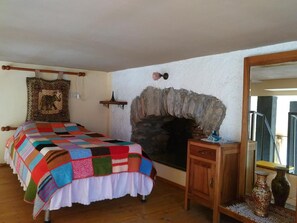 2 bedrooms, iron/ironing board, bed sheets