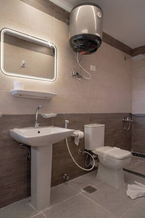 Deluxe Quadruple Room, Patio, Desert view | Free WiFi