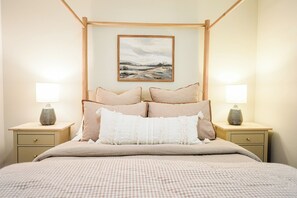 3 chambres, fer et planche à repasser, Wi-Fi, literie fournie