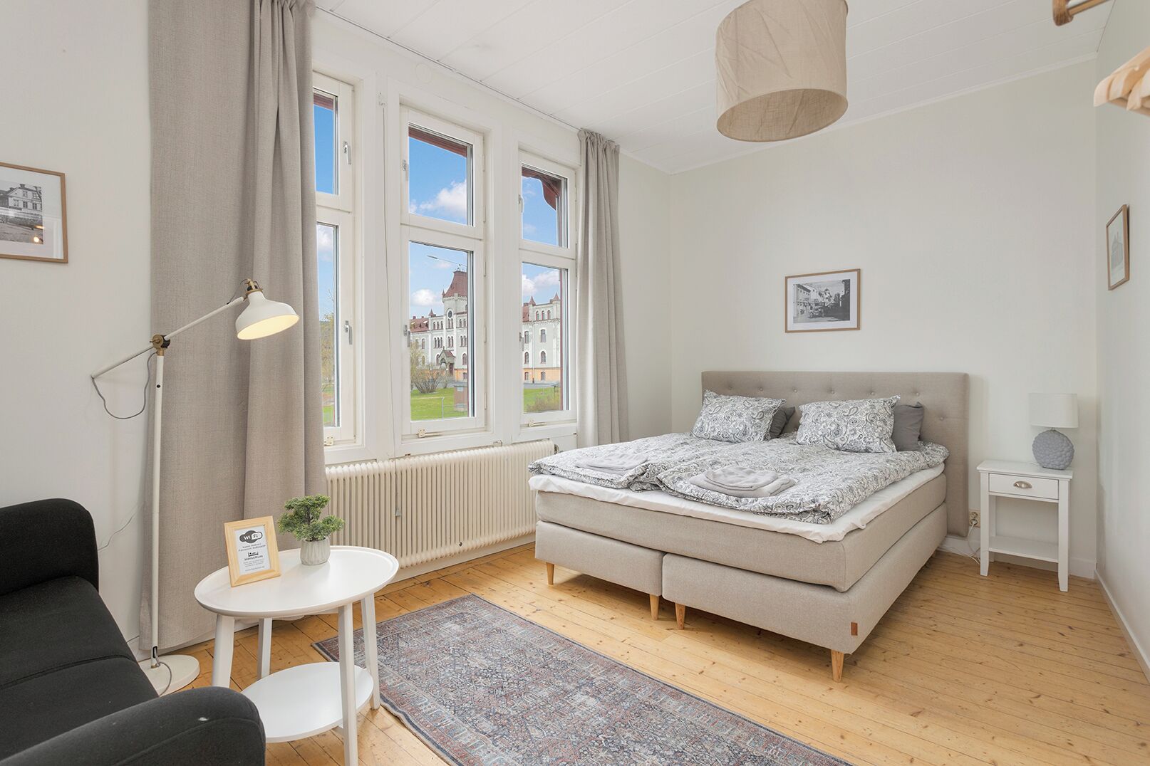 Villa Superior - utsikt mot staden | Skrivbord, arbetsyta för laptop, mörkläggningsgardiner och gratis wi-fi