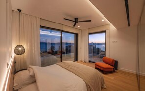 4 bedrooms, iron/ironing board, travel cot, free WiFi