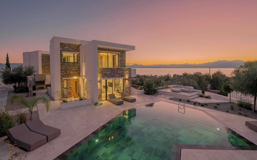 Elia Cove Luxury Residence with Private Pool