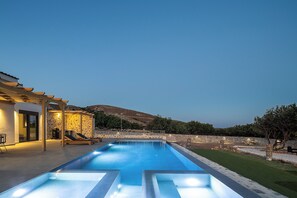 Piscine extérieure