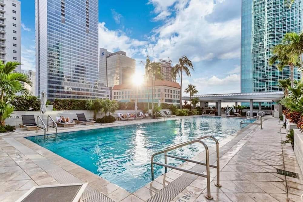 Brickell Floor 31 Sea View-Free Parking by Palermo Home