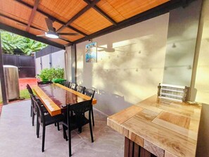Villa, 2 Bedrooms, Accessible, Smoking | Dining room