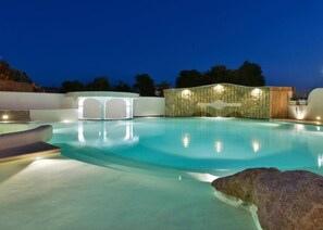 Indoor pool, seasonal outdoor pool
