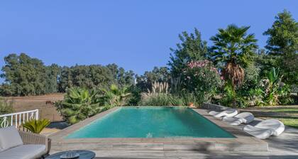 Country House 'La Zua' with Private Pool, Wi-Fi and Air Conditioning