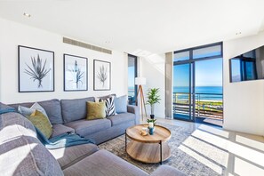 Apartment (3 Bedrooms) | Interior - Eden On The Bay 168 (Cape Town)