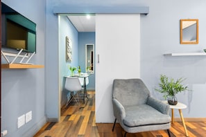 Apartment (0 Bedroom) | Interior