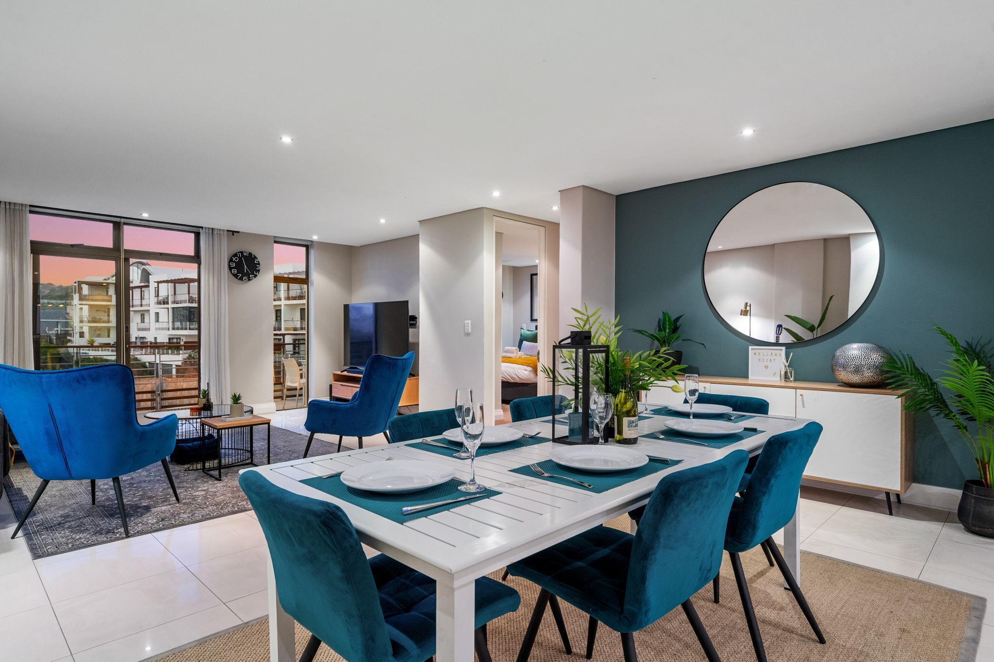 Apartment (2 Bedrooms) | Front of property