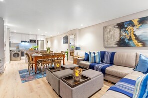 Apartment (2 Bedrooms) | Interior - Eden On The Bay 102 (Cape Town)