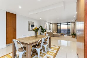 Apartment (3 Bedrooms) | Interior - Eden on the Bay 166 (Cape Town)
