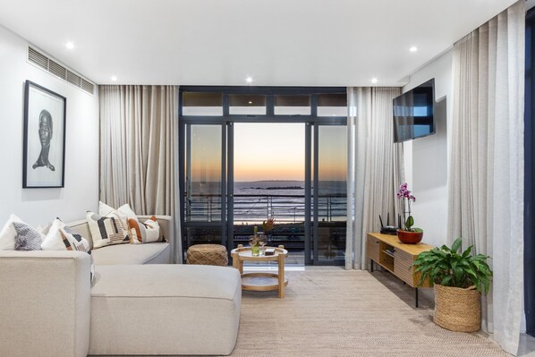 Apartment (3 Bedrooms) | Interior - Eden on the Bay 166 (Cape Town)