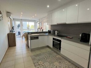 Fridge, microwave, oven, dishwasher