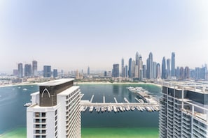 Luxury Apartment, Balcony, Marina View | Pemandangan balkoni