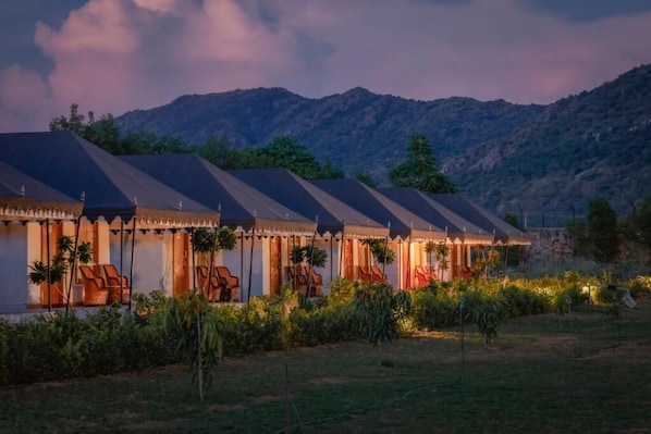 Cottage Mewah, pemandangan gunung | Wi-Fi gratis