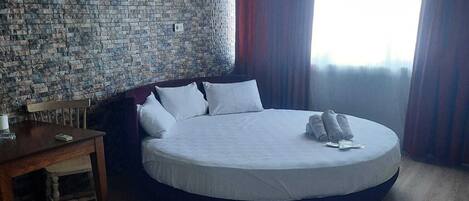 1 soverom, strykejern/-brett og internettilgang