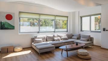 Smart TV, video games