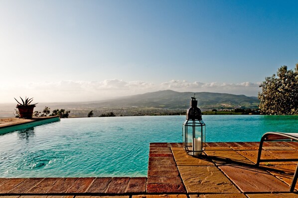 Villa, para fumadores | 2 habitaciones