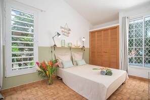 5 chambres, bureau, fer et planche à repasser, Wi-Fi gratuit