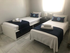 3 Schlafzimmer, Bügeleisen/Bügelbrett, WLAN, Bettwäsche